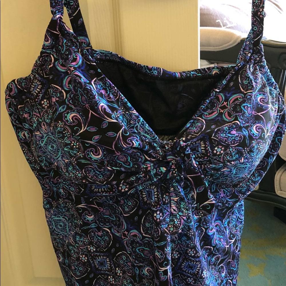 This is an underwire tankini top (built in bra) from Swimsuits for All. NWT